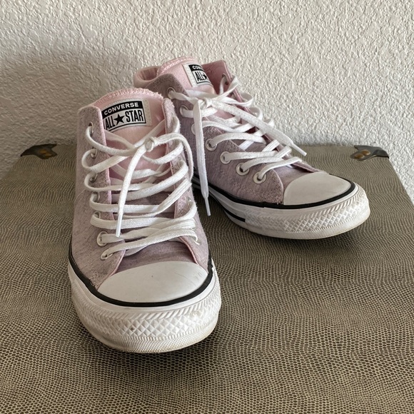 Converse Shoes - Converse sneakers!!